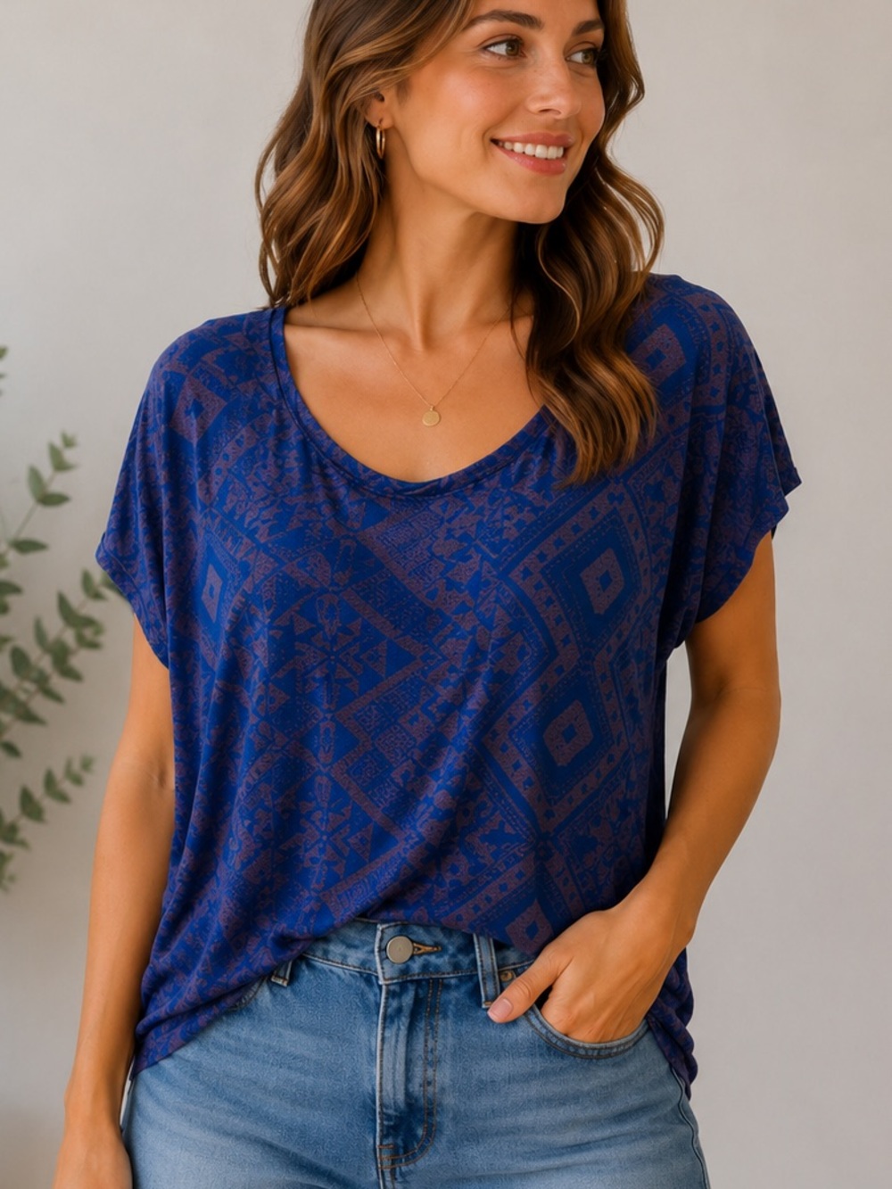 Daytrip Blue Geometric Short Sleeve Top XL but fits like a M